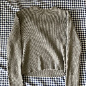 brandy melville grey long-sleeve